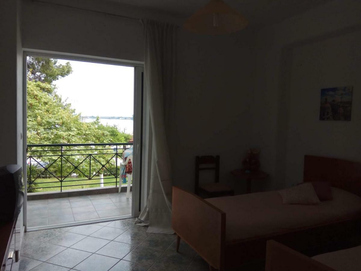 Anastasia - Efthimios Apartments Agios Konstantinos  Экстерьер фото